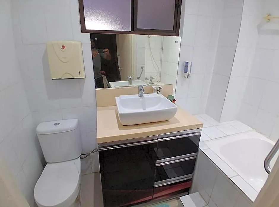 Nadi Airport Transit Hotel-1